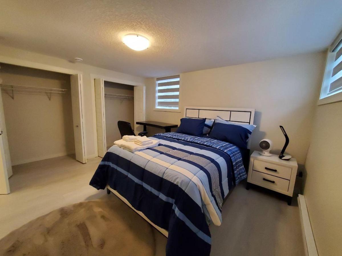 Cozy Rockland Park Unit+Parking Lejlighed YYC Eksteriør billede