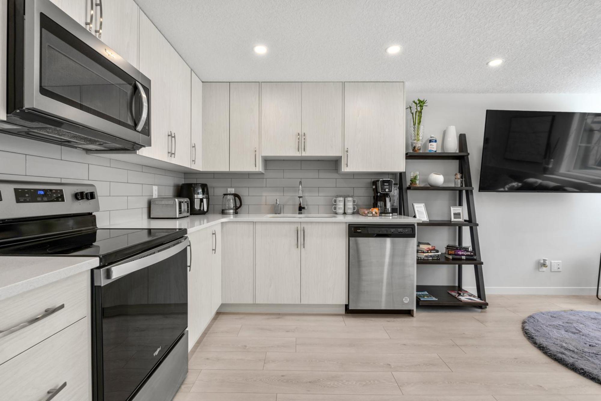 Cozy Rockland Park Unit+Parking Lejlighed YYC Eksteriør billede